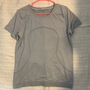 Luluemon Swifty Relaxed Short Sleeve Shirt